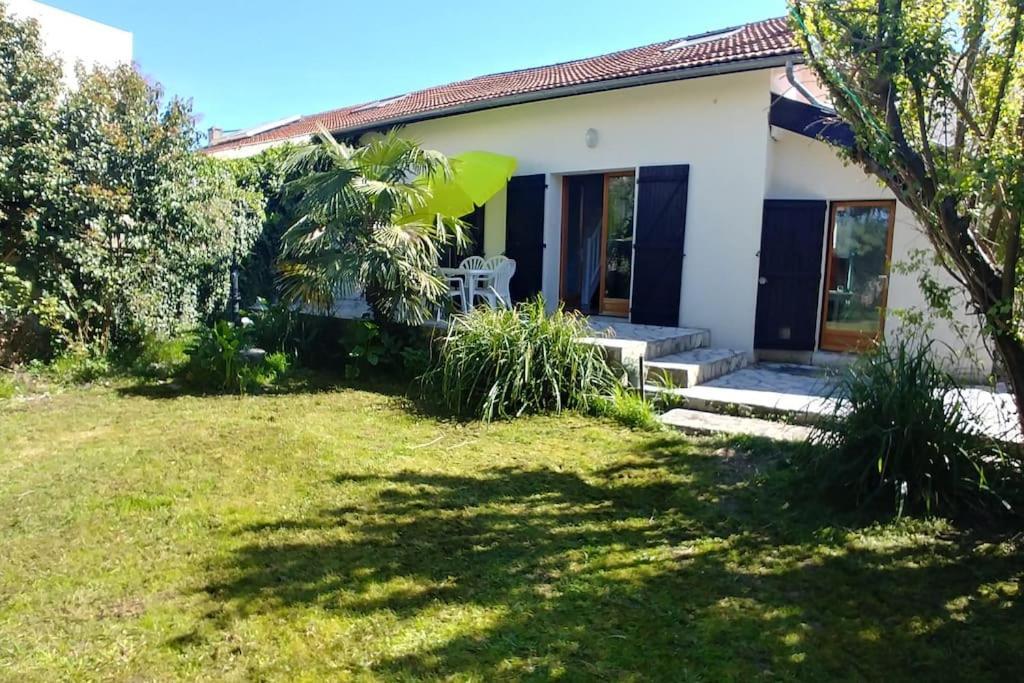 Comme A La Maison *
